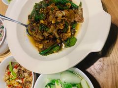 -费大厨辣椒炒肉(万家丽一店)