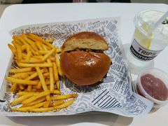 -TRIPS BURGER(大钟寺店)