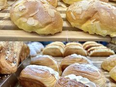 -BreadTalk面包新语·烘焙蛋糕(益田假日店)