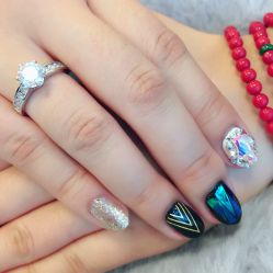 -Easy Lady美甲美睫半永久纹绣工作室