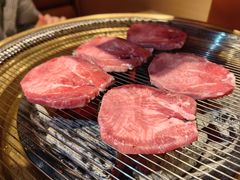 厚切牛舌-西塔老太太泥炉烤肉(海上世界店)