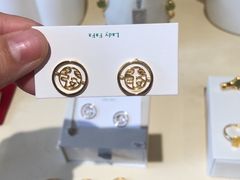 -LADY FAFA(巨鹿路陕西南路路口店)