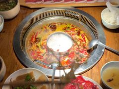 -城墙拐拐火锅(三峡广场黑金冠店)