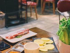 大堂-·缸桶屋·韩式牛肋条自助烤肉(西湖D11店)