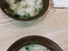 鲜肉小笼包-桐香园小笼包(百井坊巷店)