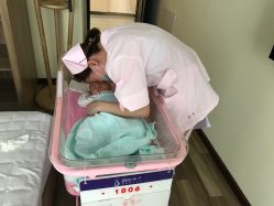 -母仪天下月子中心(光谷店)