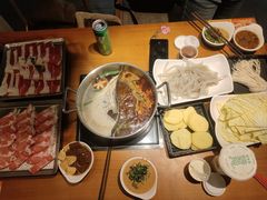 -呷哺呷哺(松北万象汇店)