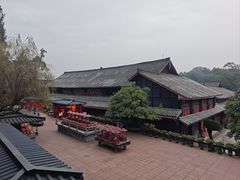 -峨眉山报国寺