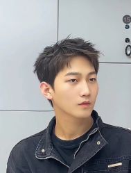 -一家只做男发烫染的店