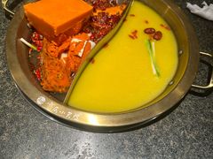 -小天鹅火锅·一线江景洪鼎旗舰店(洪崖洞店)