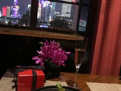 -YUE·6·西式融合餐厅(外滩六号店)