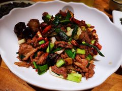 宣威小炒肉-老滇山寨•云南特色菜•地方菜•民族风情歌舞表演(金碧店)