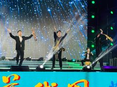 -东港音乐喷泉广场