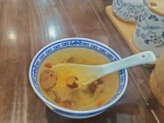 -蟹上黄·蟹黄面·江南糖水(人民广场店)