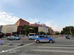 百联后门入口-麦当劳(百联西郊购物中心店)