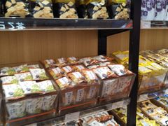 -来伊份(龙之梦长宁店)