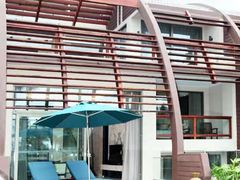 -三亚湾海居铂尔曼度假酒店