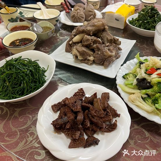 其其格阿尔巴斯羊肉馆
