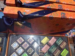 -VENCHI 闻绮(北京国贸商城店)