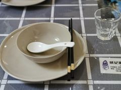 餐具摆设-成记海鲜粥(意大利风情街店)