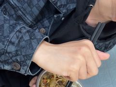 -灵山卢梅燕粉店