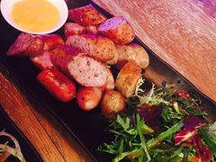 -爱啤精酿·民谣酒馆(滨江店)