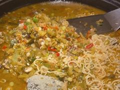 -吞鱼兽麻辣烤鱼(万达店)