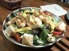 柠檬汁拌扒鲜虾牛油果沙拉-G+KITCHEN(龙湖狮山天街店)