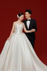 -麦田·婚纱摄影(天河新天地店)