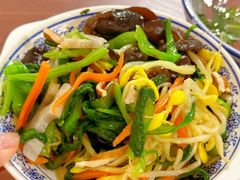 -叶新小吃店(来凤小区总店)