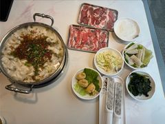 -德林酸菜鱼火锅(南丹店)