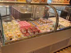 面包甜点陈列柜-卡吉诺动物奶油生日蛋糕(中原路店)