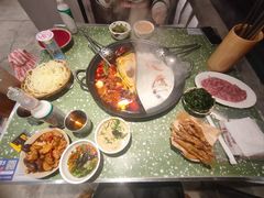 -五里关火锅(上海鑫耀·光环Live店)