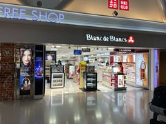 -关西国际机场直营免税店