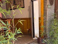 -三道苗苗鱼·美蛙黄辣丁(八里店)