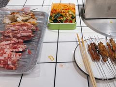 -喜悦小串丹东小黄牛海鲜烧烤大排档(民主广场店)