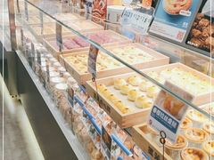 面包甜点陈列柜-墨茉点心局(梅溪湖新天地一店)