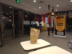 -麦当劳(百联西郊购物中心店)