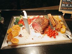 -元一希尔顿酒店·鲜切牛肉火锅禅自助餐厅