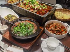 -万重锦·人文川菜馆(骡马市店)