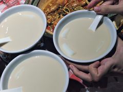 -罗霸蛮老岳阳大排档·鲜货烧烤·土吊子煨砂锅烧菜