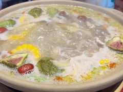 -沙胆彪炭炉牛杂煲(上海日月光广场店)