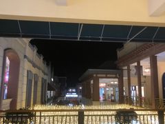 -王府井奥莱临潼小镇(临潼店)