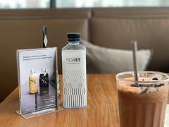 -ROAST coffee & eatery