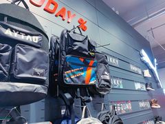 -PUMA品牌自营折扣店(天津佛罗伦萨小镇奥莱店)