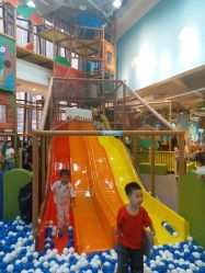 -悠游堂儿童乐园(公园茂店)