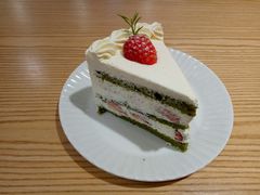 抹茶草莓蛋糕-猫里有甜