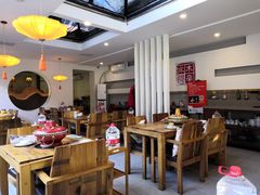 大堂-毛辣果·贵州红酸汤牛肉火锅(西单店)
