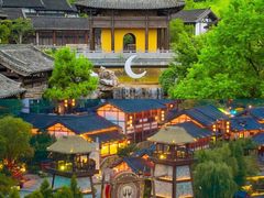 -茅山东方盐湖城景区