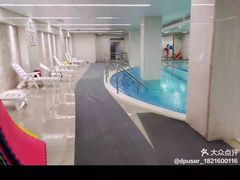 -蓝海豚游泳俱乐部(南京西路店)
